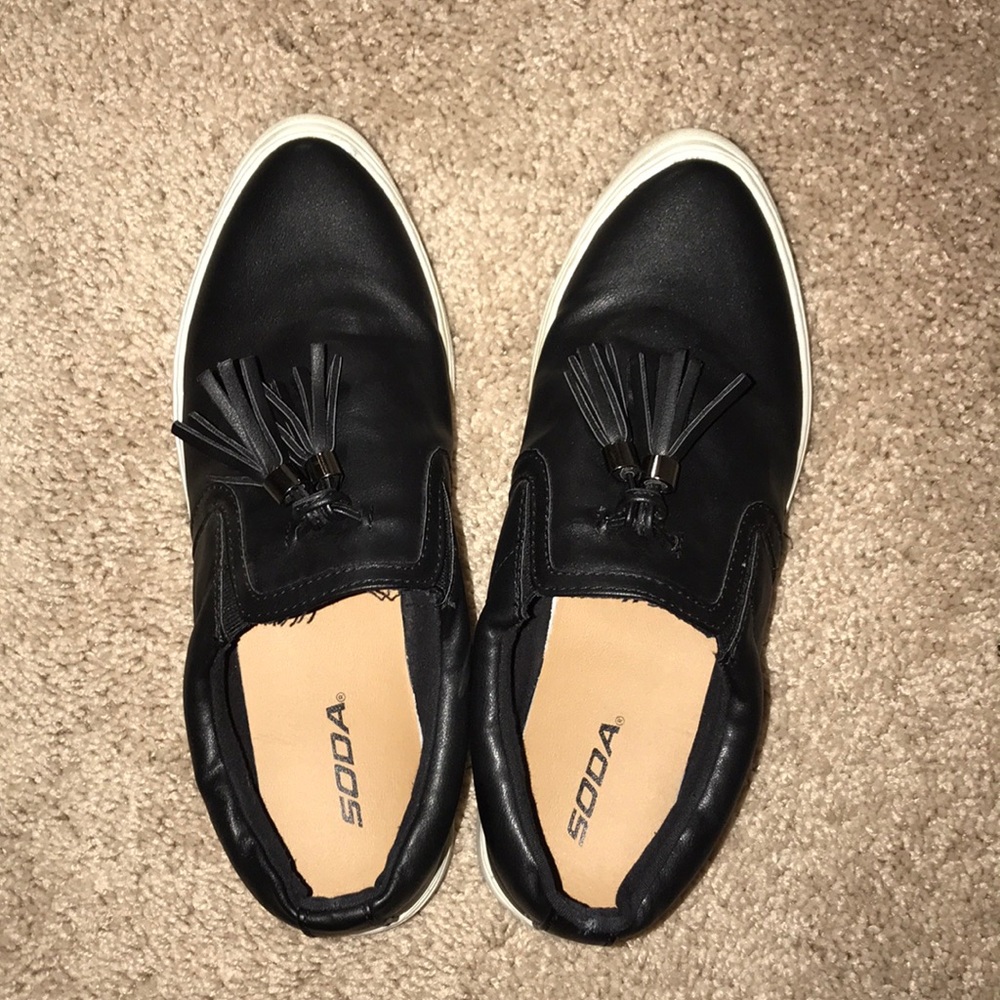 Black Sneakers with Tassel